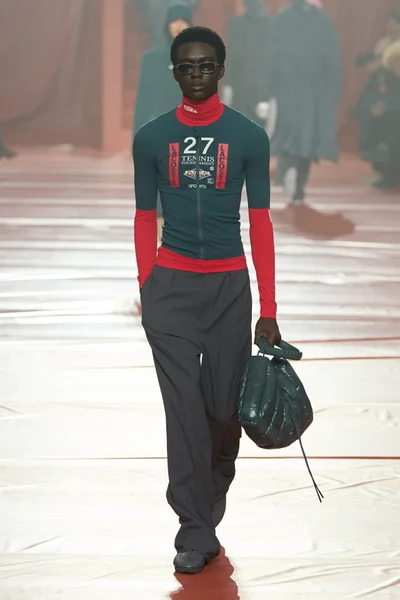 Look 33